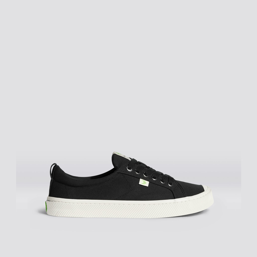 Cariuma Low Top Canvas Veganska OCA LOW Herr Svarta | 820954-WPU