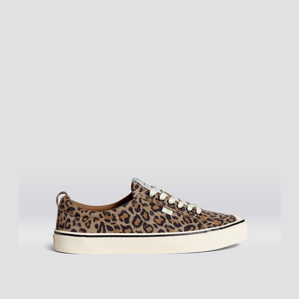 Cariuma Low Top Suede OCA LOW Dam Leopard | 925064-YGL