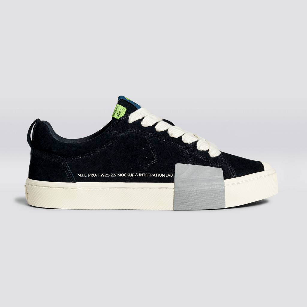 Cariuma Low Top Suede OCA LOW Dam Svarta | 761859-TPC